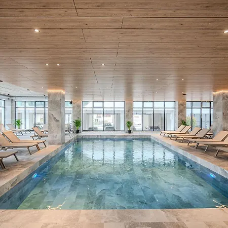 Breeze Of The Sea In Odyssey Spa&pool * Mamaia