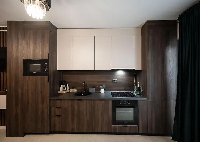 Breeze Of The Sea In Odyssey Spa&pool * Mamaia